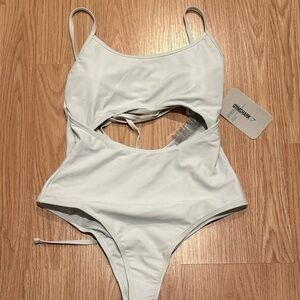 Gymshark Light Gray One-Piece Swimsuit with Front Cutout